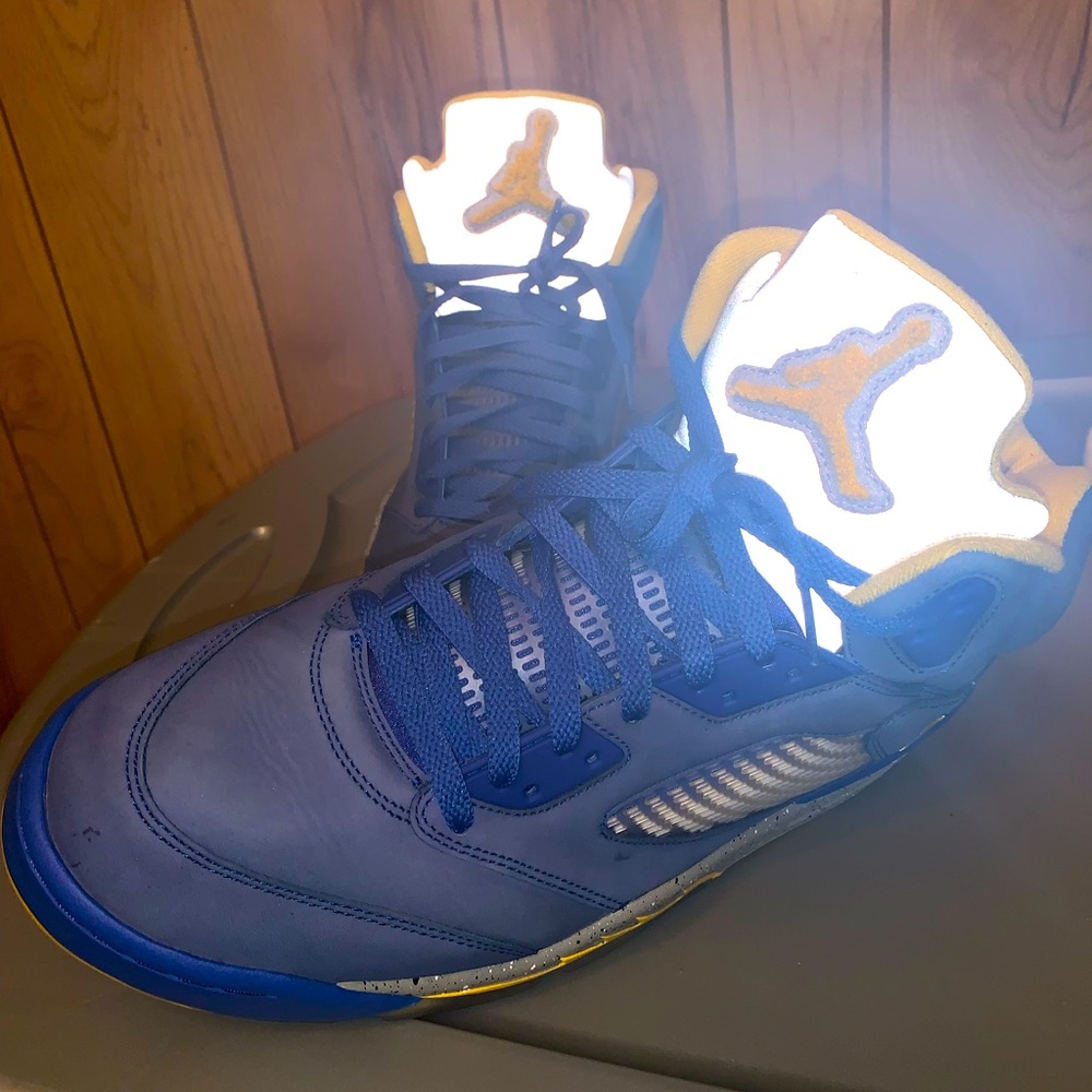 SOLD - Air jordan retro 5 - SOLD